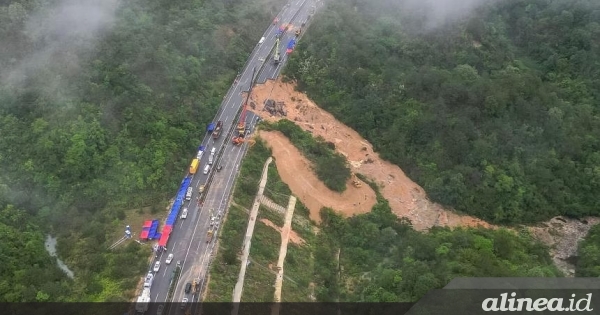 Korban tewas akibat runtuhnya jalan di Tiongkok menjadi 48&nbsp;orang