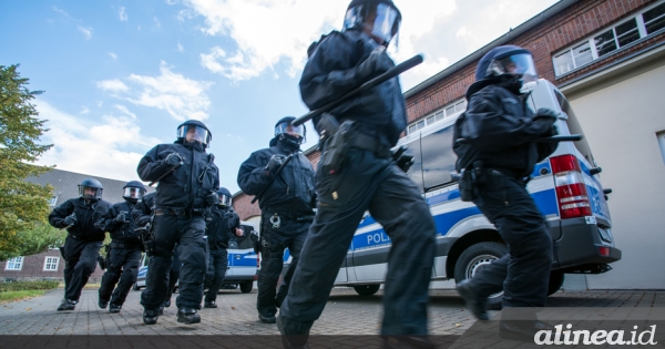 Pria berpisau serang demonstrasi anti-Islam di&nbsp;Jerman